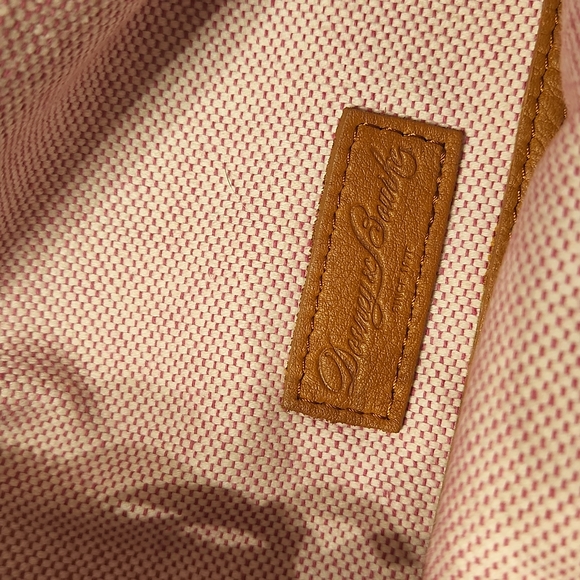 Dooney Bourke large woman purse(bag) - Picture 10 of 13